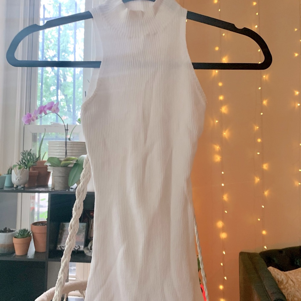 Essential Stretchy White Mock-Neck Sleeveless Top
